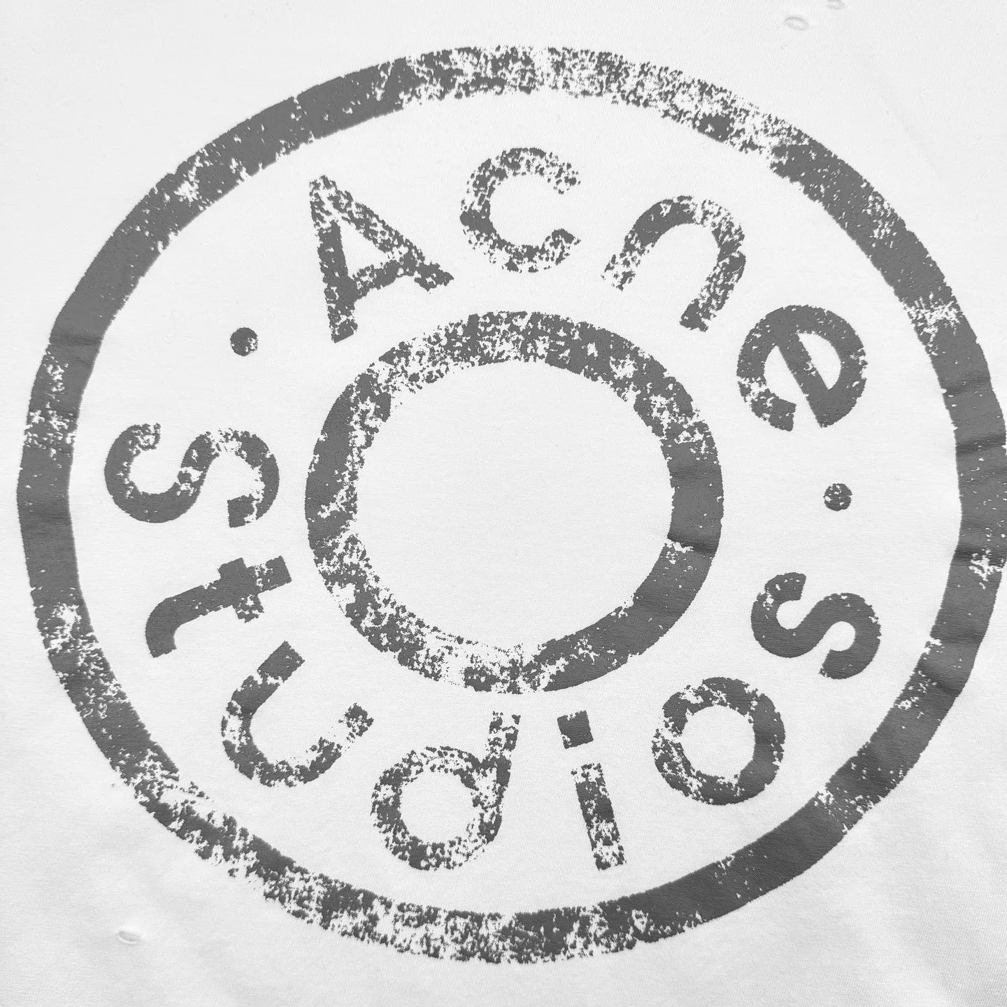 Acne Cream White Acne Studios ， ， ， 。 Size:S-M-L-XL
